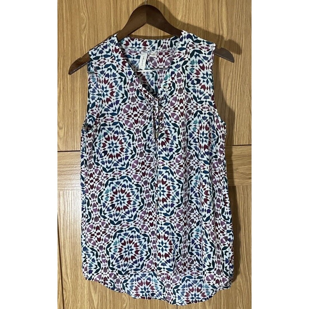 Women's Med Sleeveless Blouse‎ By Tacera